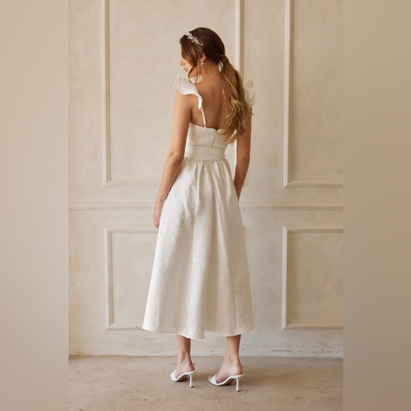 V. Chapman The Vera Dress in White Baroque Floral Size: 4 - Picture 3 of 12